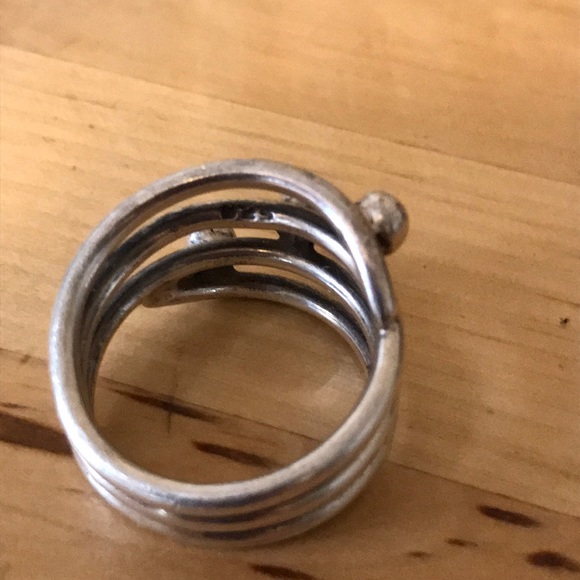 Silver ring - Picture 4 of 6